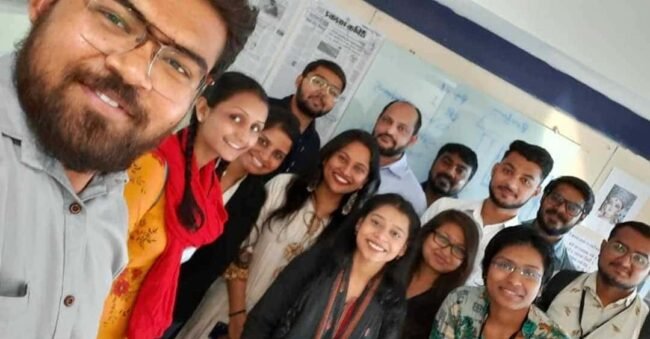 Visit to Divya Bhaskar office Ahmedabad, one to one meeting with Divya Bhaskar's Gujarat state Editor, Mr Devendra Bhattnagar